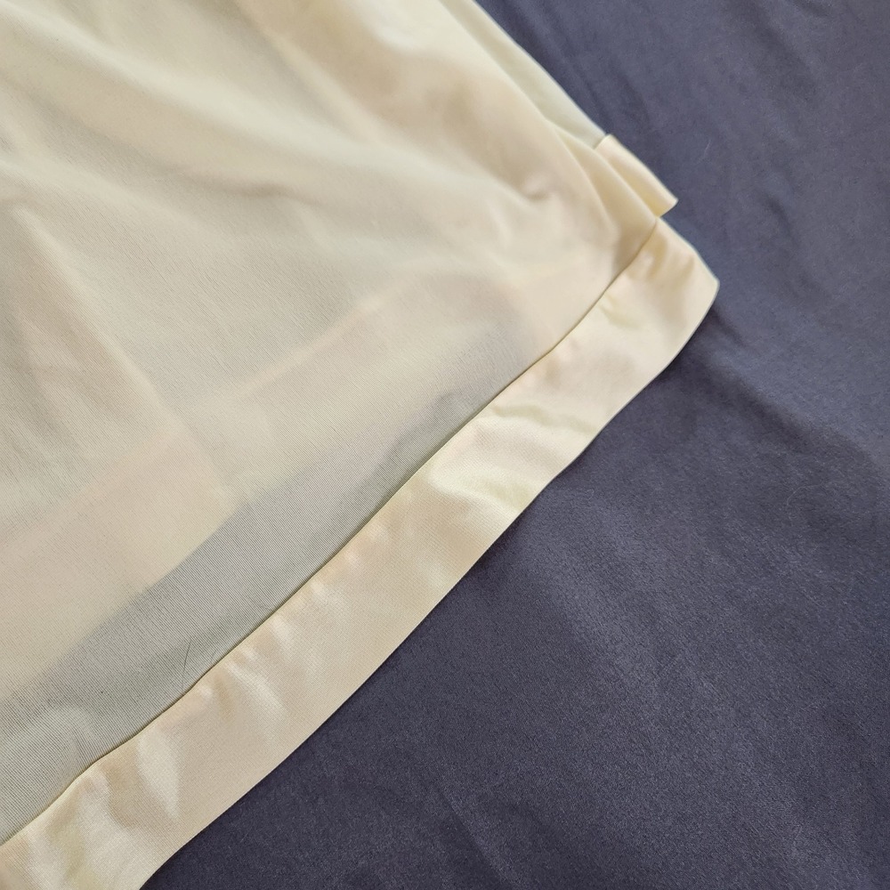 Vintage Vanity Fair Pale-Yellow Cap Sleeve Nightgown Size X-large - Picture 2 of 7